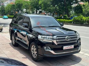 Xe Toyota Land Cruiser 4.6 V8 2019