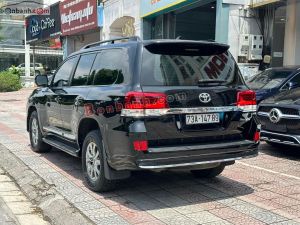 Xe Toyota Land Cruiser 4.6 V8 2019