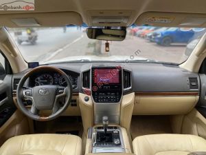 Xe Toyota Land Cruiser VX 4.6 V8 2016