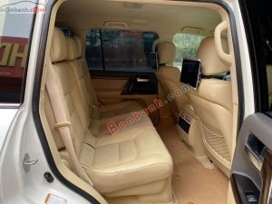 Xe Toyota Land Cruiser VX 4.6 V8 2016