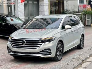 Xe Volkswagen Viloran Luxury 2024
