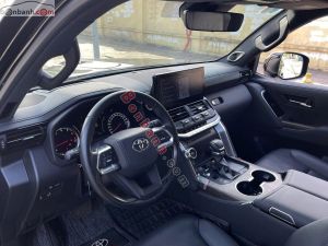 Xe Toyota Land Cruiser 3.5 V6 2024