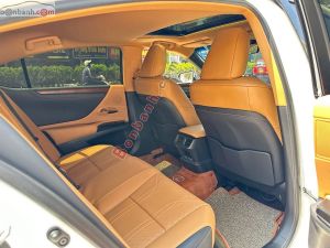 Xe Lexus ES 250 2022