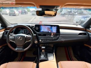 Xe Lexus ES 250 2022