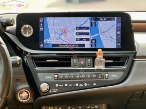 Xe Lexus ES 250 2022