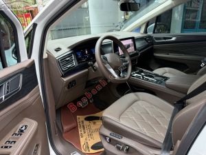 Xe Volkswagen Viloran Luxury 2024