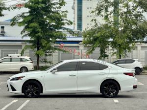 Xe Lexus ES 250 F Sport 2022