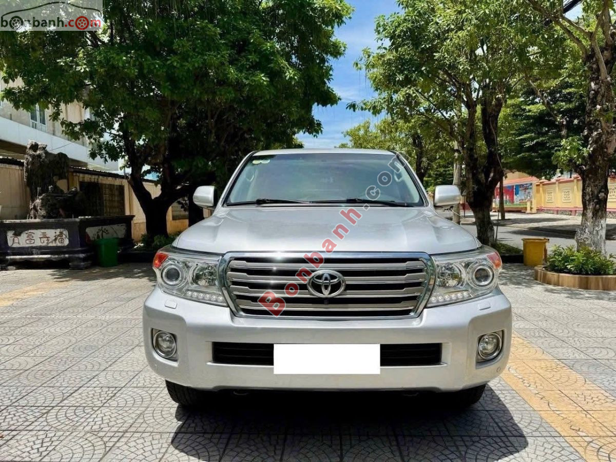 Toyota Land Cruiser VX 4.6 V8 2015
