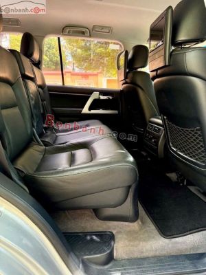 Xe Toyota Land Cruiser VX 4.6 V8 2015