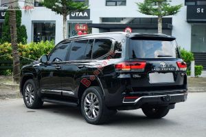Xe Toyota Land Cruiser 3.5 V6 2024