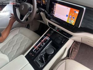 Xe Volkswagen Viloran Luxury 2024