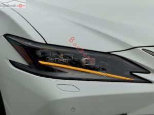 Xe Lexus ES 250 F Sport 2022