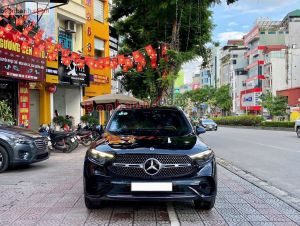 Xe Mercedes Benz GLC 300 4Matic 2023