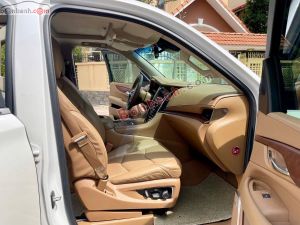 Xe Cadillac Escalade ESV Platinum 2016