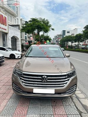 Xe Volkswagen Viloran Luxury 2024