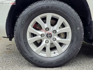 Xe Toyota Land Cruiser VX 4.6 V8 2017