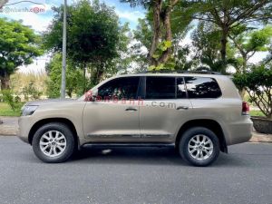 Xe Toyota Land Cruiser VX 4.6 V8 2017