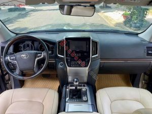 Xe Toyota Land Cruiser VX 4.6 V8 2017
