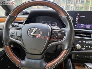 Xe Lexus ES 250 2022