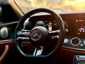 Xe Mercedes Benz E class E300 AMG 2021