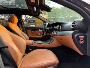 Xe Mercedes Benz E class E300 AMG 2021