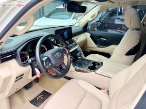 Xe Toyota Land Cruiser 3.5 V6 2024