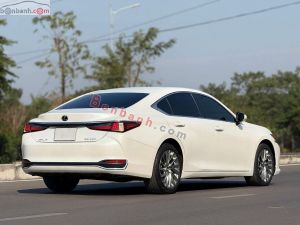 Xe Lexus ES 250 2022