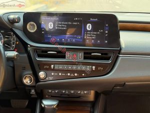 Xe Lexus ES 250 2022