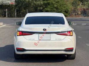 Xe Lexus ES 250 2022