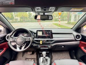 Xe Kia K3 Premium 2.0 AT 2022