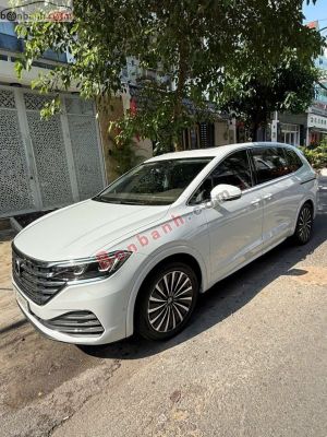 Xe Volkswagen Viloran Luxury 2024