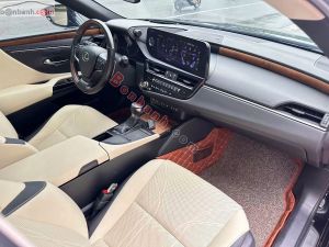 Xe Lexus ES 250 2022