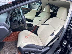 Xe Lexus ES 250 2022