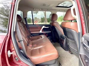 Xe Toyota Land Cruiser 4.6 V8 2020